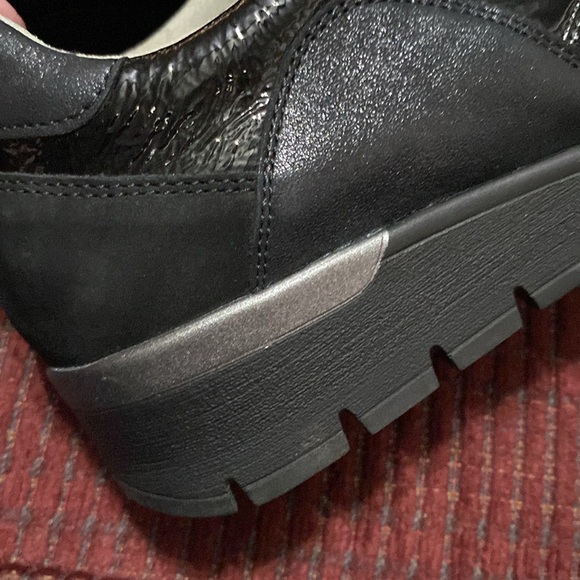 WALDLAUFER “WEITE K” BLACK FLORAL PATTERN SNEAKERS - Picture 6 of 14